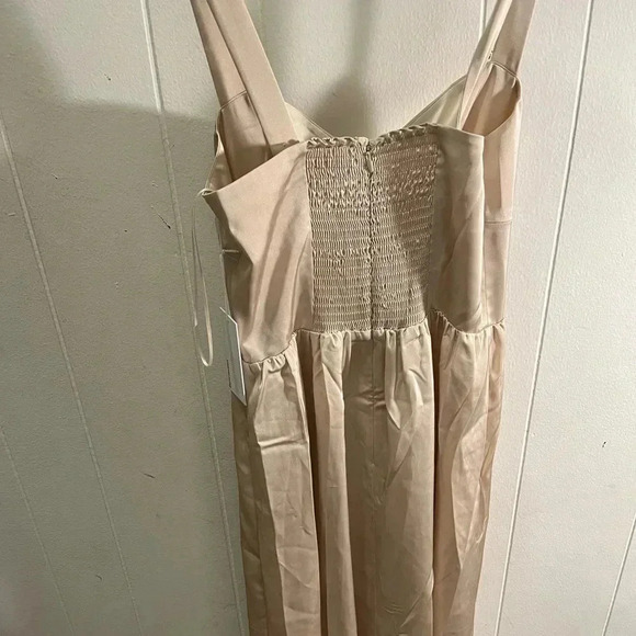 NWT Reformation Hollyhock Satin Dress Champagne - Picture 4 of 7